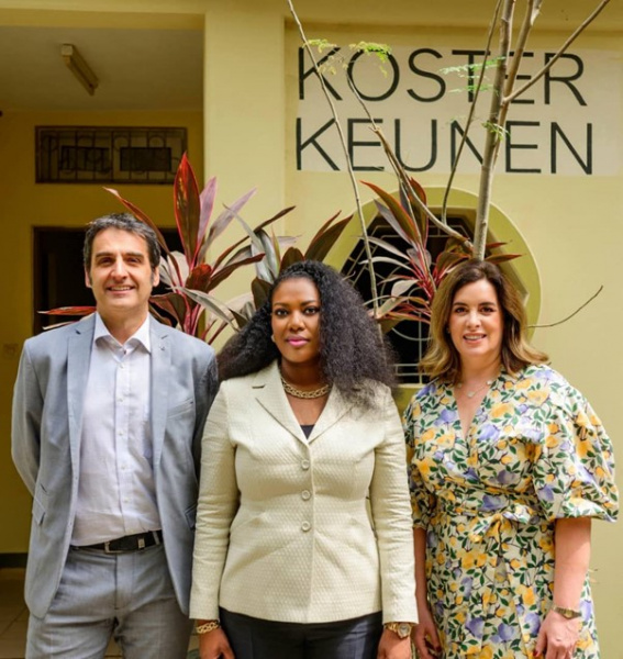 Investissements : visite de Manuella Santos à Koster Keunen West Africa, qui valorise la cire d’abeille dans la sous-région